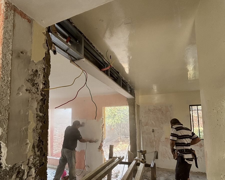 Remodelación interior, apertura de muro y cableado nuevo